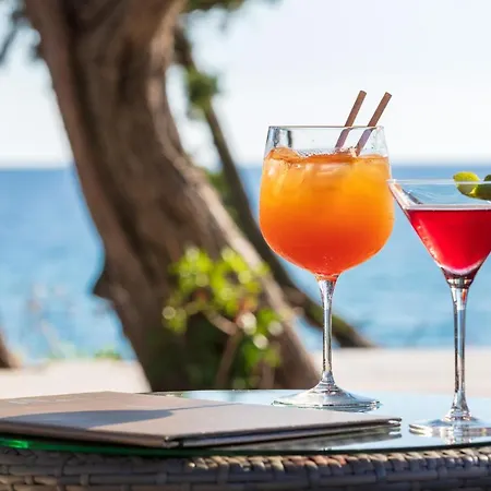 Hotel Le Ruesco 3*