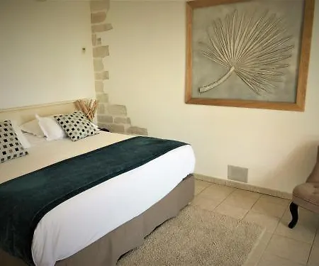 Hotel Le Ruesco 3*