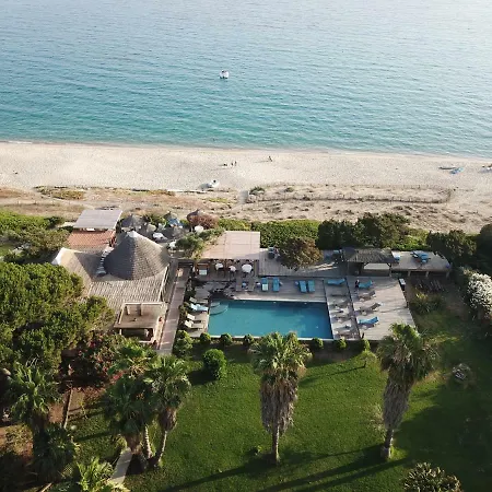 Le Ruesco Hotel 3*