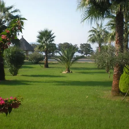 Le Ruesco 3*