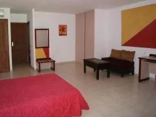 Le Ruesco Szálloda 3*